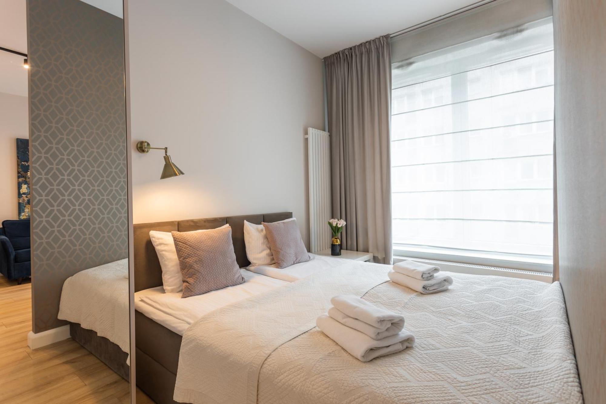 Golden Apartments Warsaw - Luxury Building With Terrace On The Roof - Sienna Str Экстерьер фото